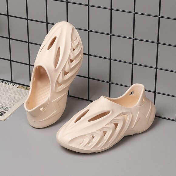 New EVA thick-soled sandals with coconut holes, the original men\'s shoes main image 4